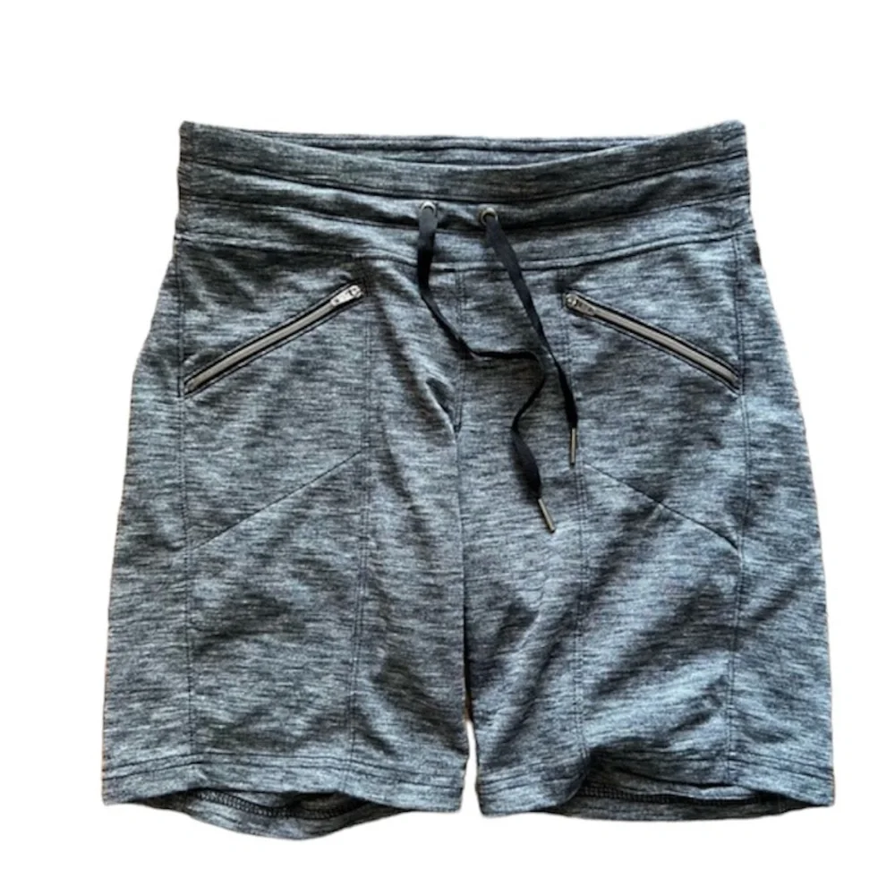 ATHLETA Heathered Gray Biker Shorts size XXS